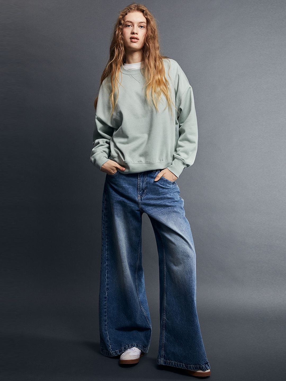 

H&M Oversized Motif-Detail Sweatshirt, Green