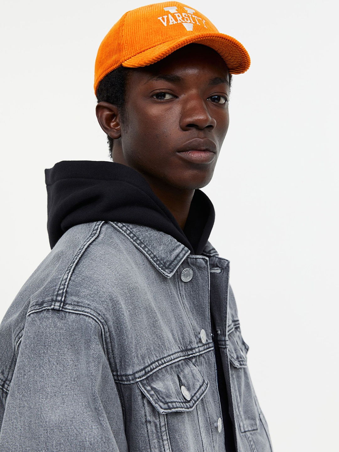 

H&M Men Corduroy Cap, Orange