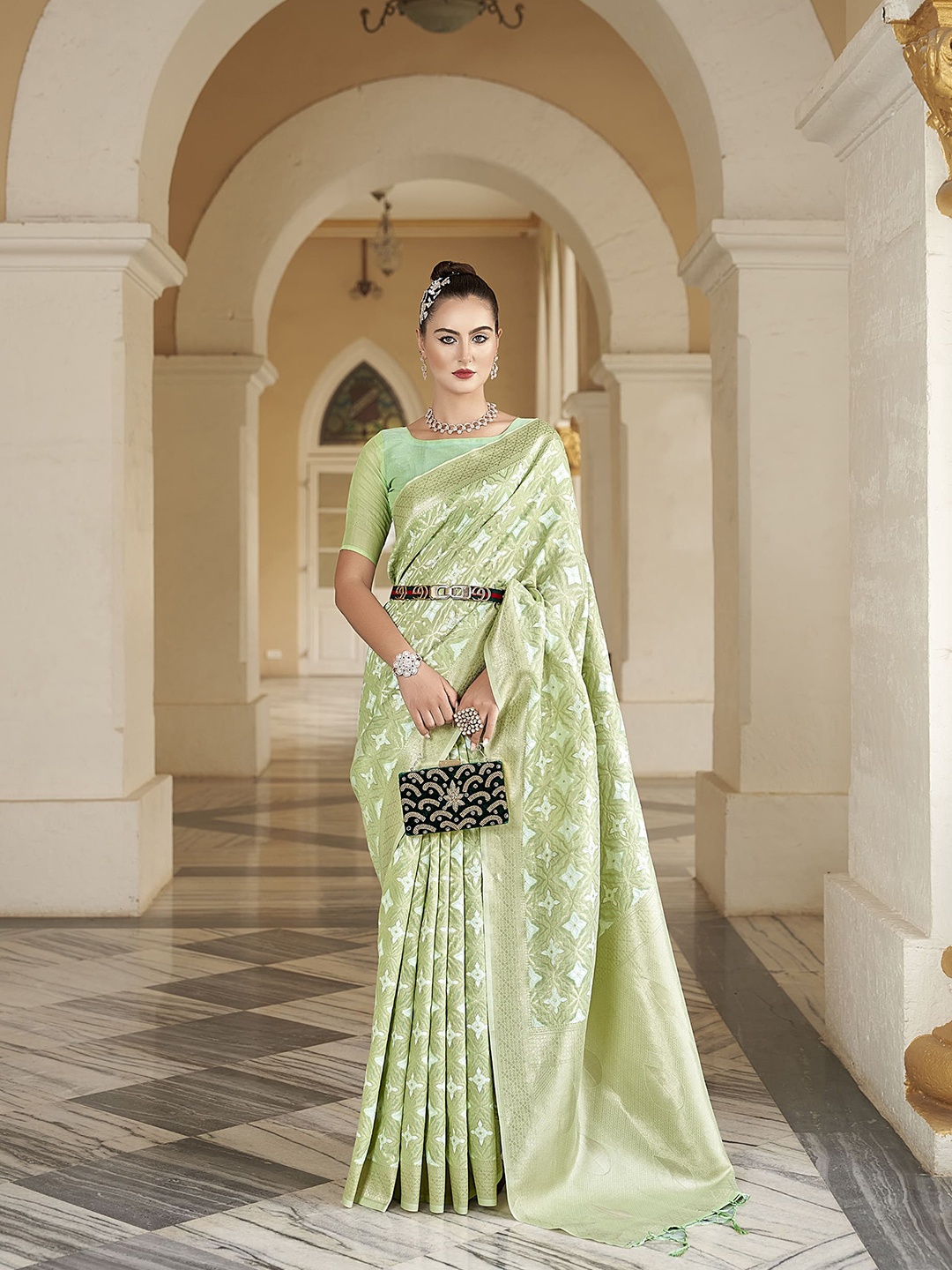 

elora Ethnic Motif Woven Design Zari Cotton Silk Banarasi Saree, Green