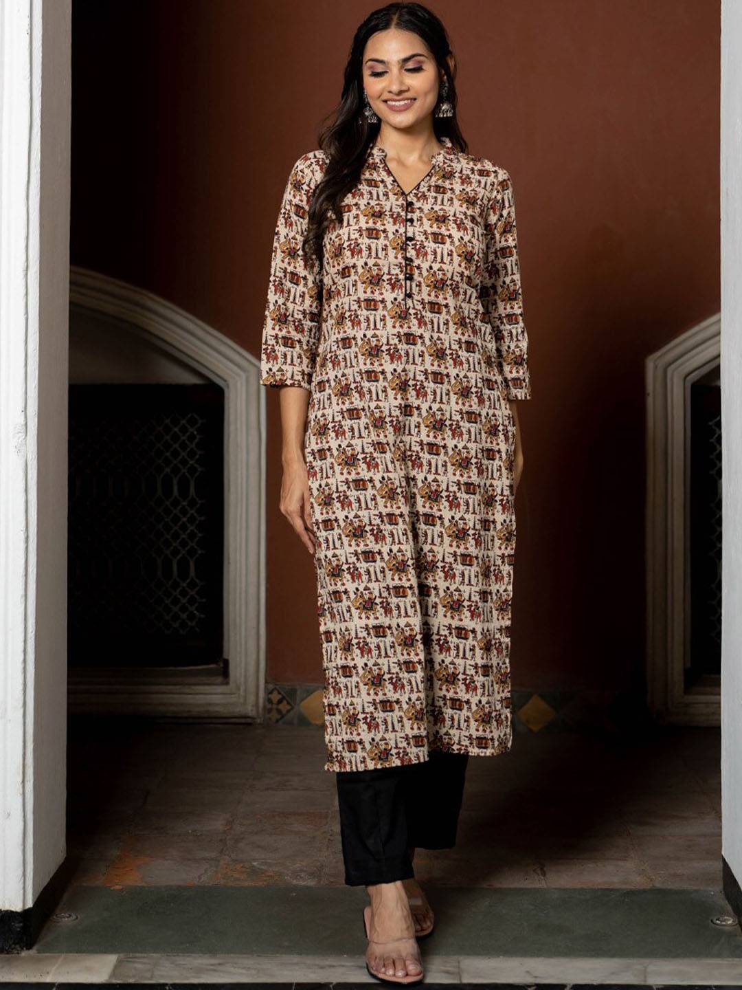 

WEAVLLITE Ethnic Motifs Printed Mandarin Collar Pure Cotton Kurta, Cream