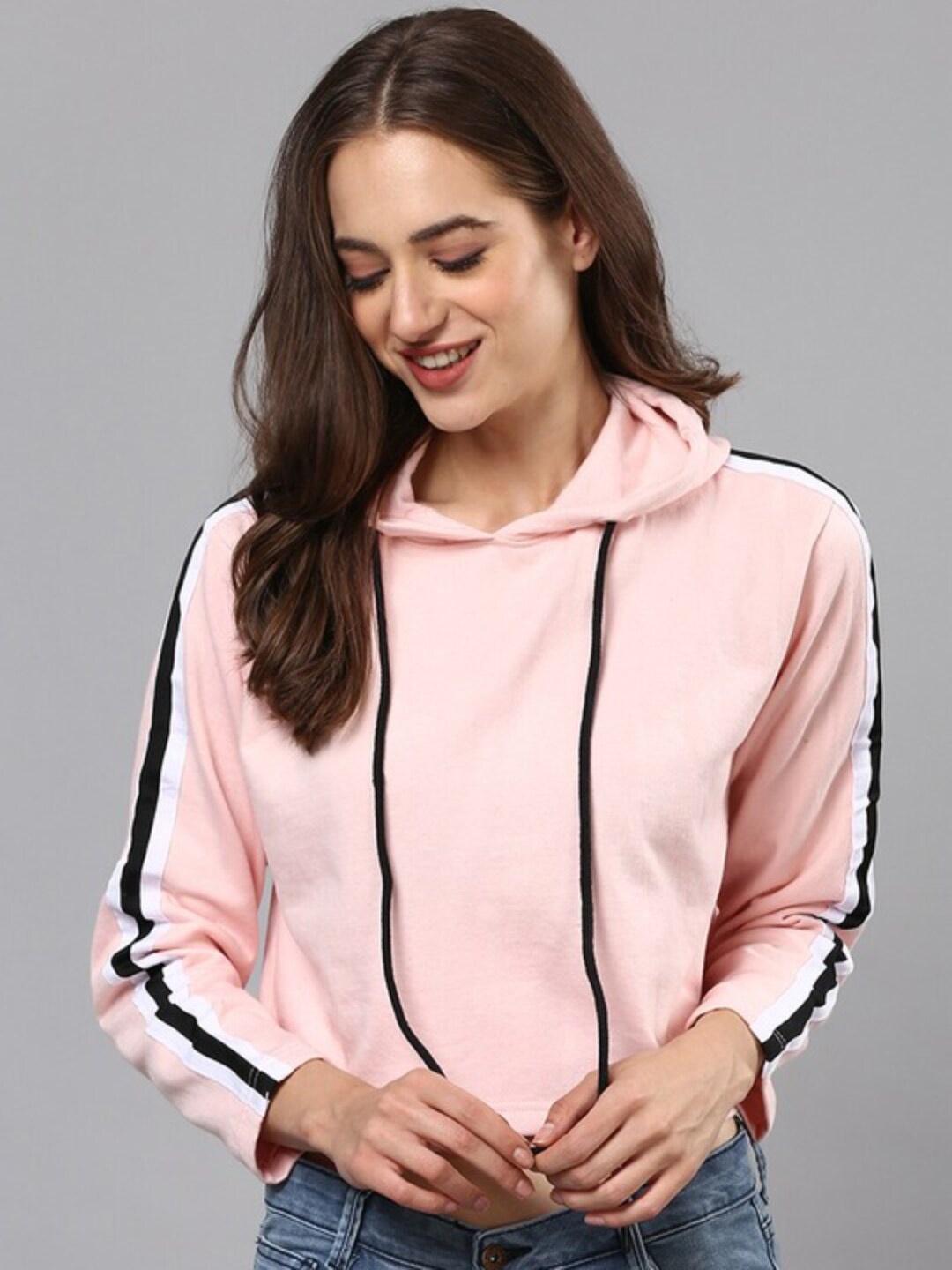 

Campus Sutra Hooded Crop Cotton Sweatshirt, Pink