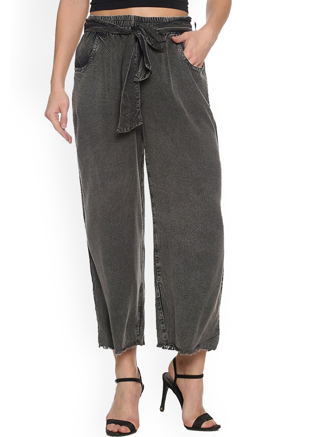 

Campus Sutra Women Relaxed Loose Fit Easy Wash Culottes, Black