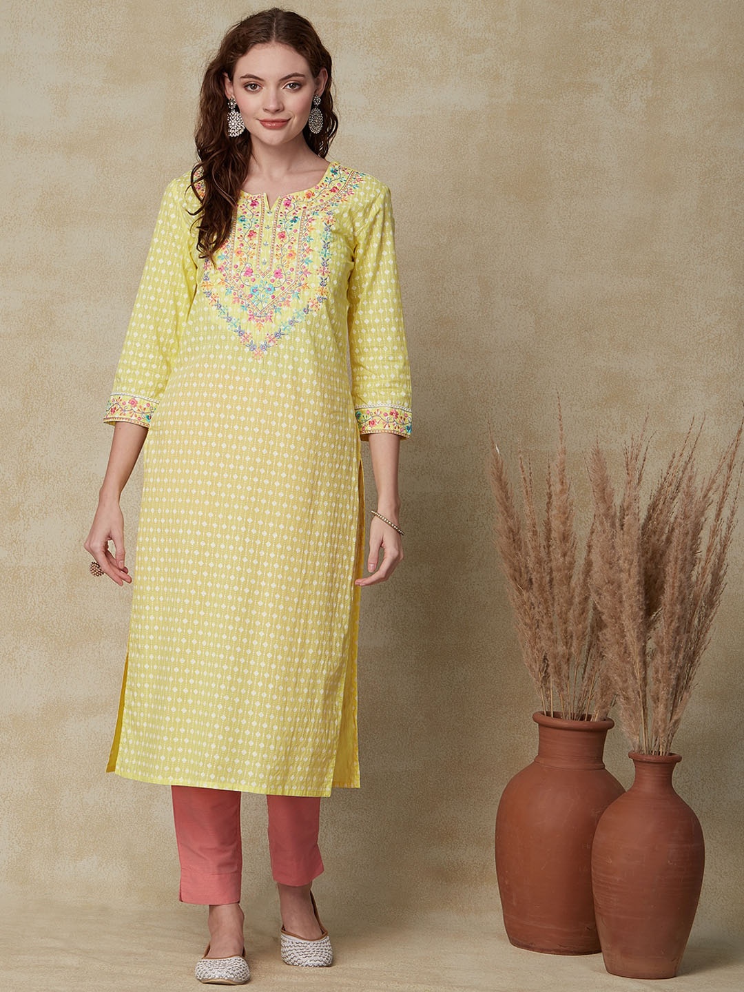 

FASHOR Ethnic Motifs Printed Thread Work Straight Kurta, Yellow