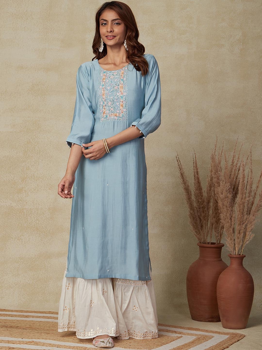 

FASHOR Ethnic Motifs Yoke Designed Stones & Beads Straight Regular Kurta, Blue