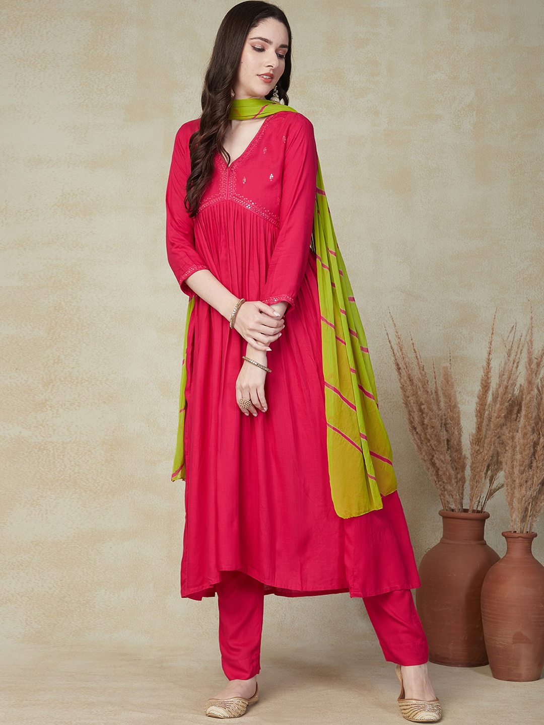 

FASHOR Floral Embroidered Pleated V-Neck Thread Work Empire Kurta With Trousers & Dupatta, Fuchsia