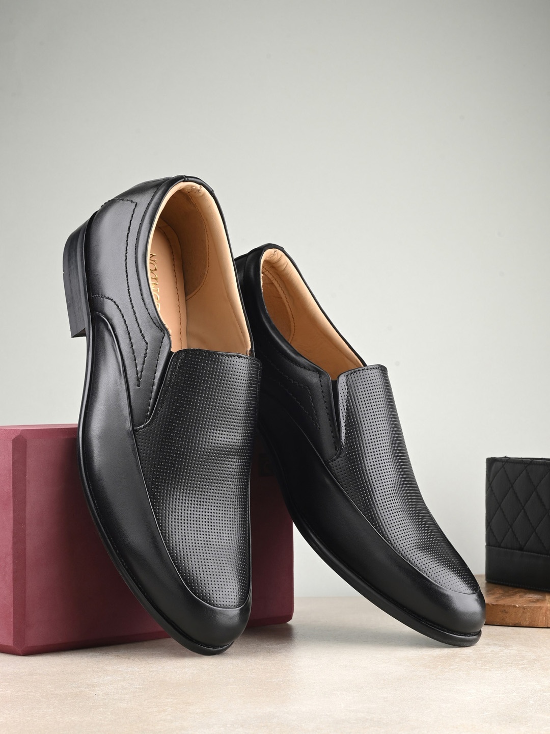 

CLOG LONDON Men Perforated Leather Formal Loafers, Black