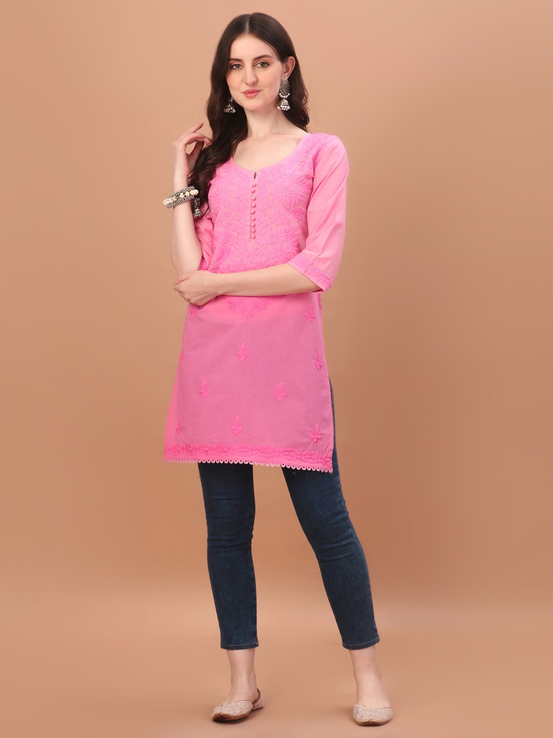 

SAZRIKA Floral Embroidered Chikankari Pure Cotton Kurti, Pink