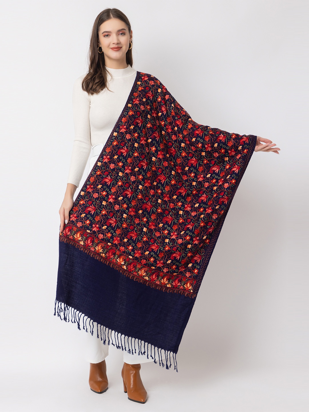 

CASMIR Floral CASMIR Floral Embroidered Acrylic StoleStole, Navy blue