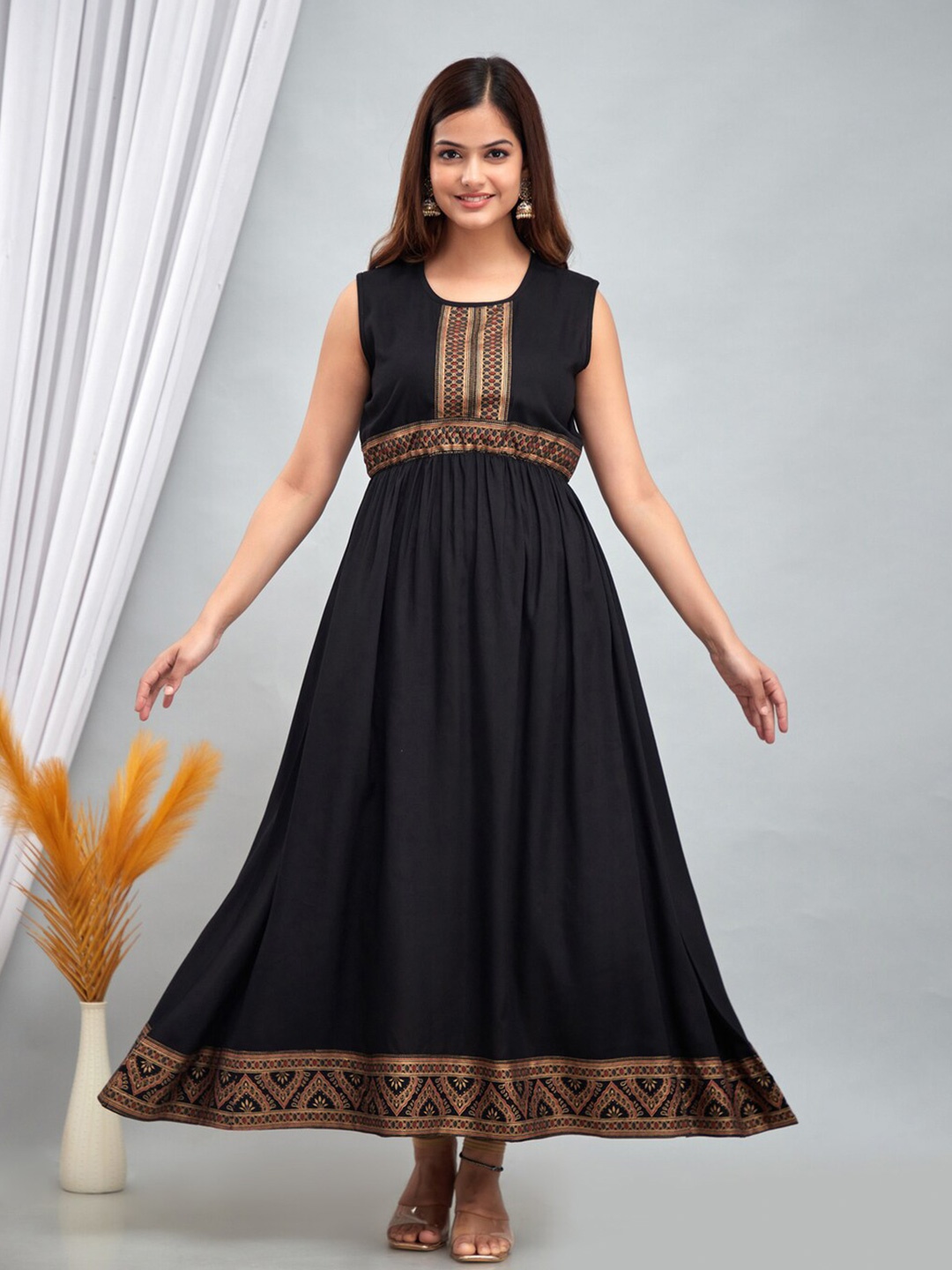 

DRESSAR Ethnic Motif Printed Sleeveless Maxi Ethnic Dress, Black