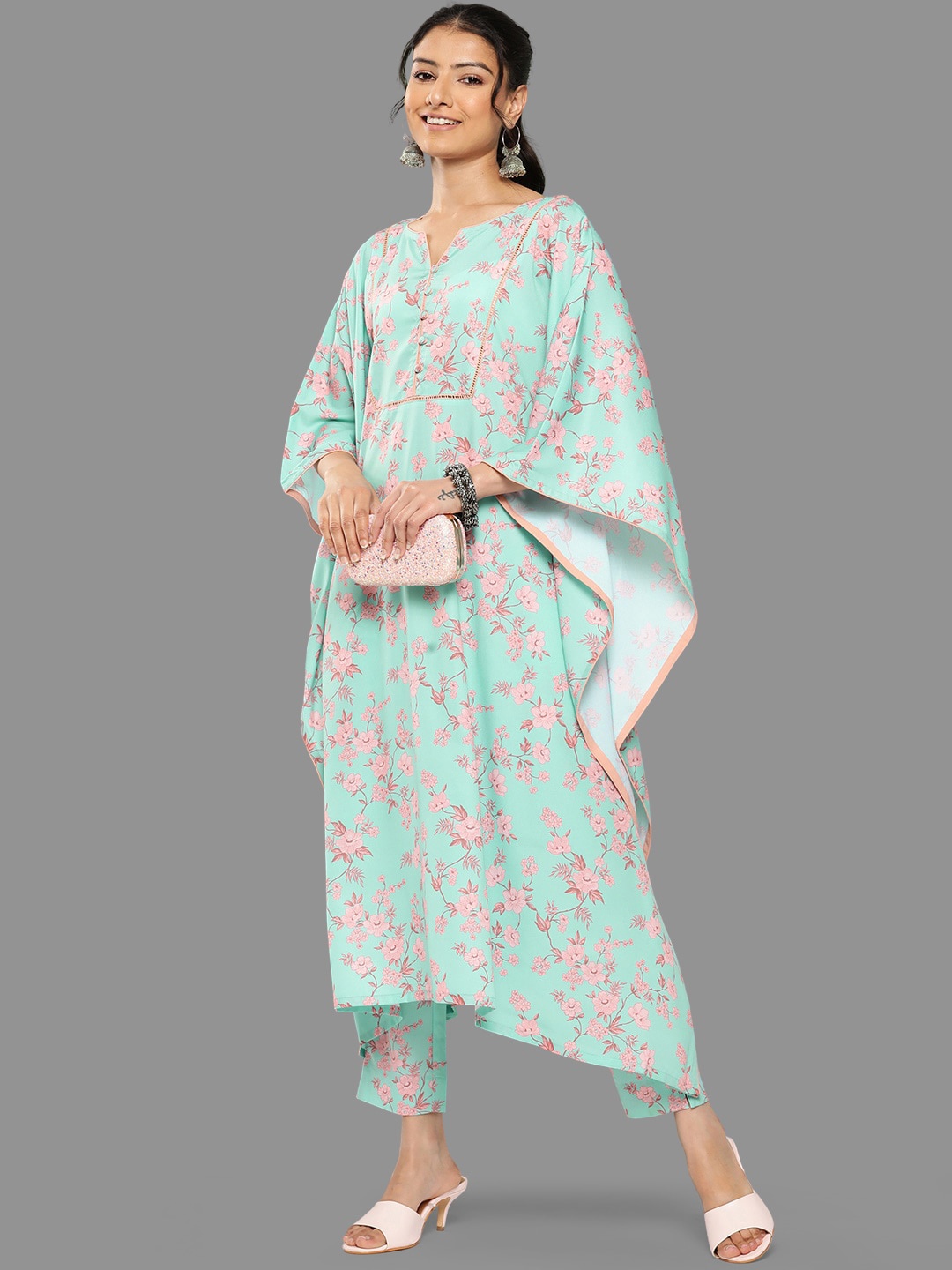 

Janasya Floral Printed Kimono Sleeves Fusion Kaftan Kurta with Trousers, Sea green