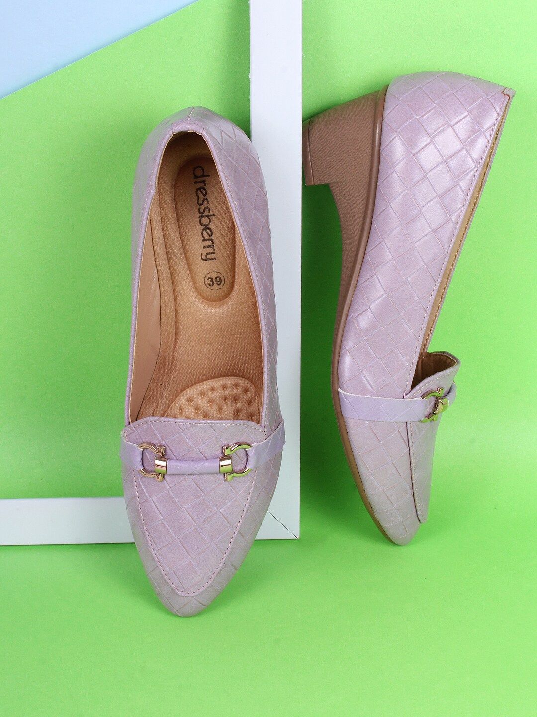 

DressBerry Lavender Textured Pointed Toe Block Pumps