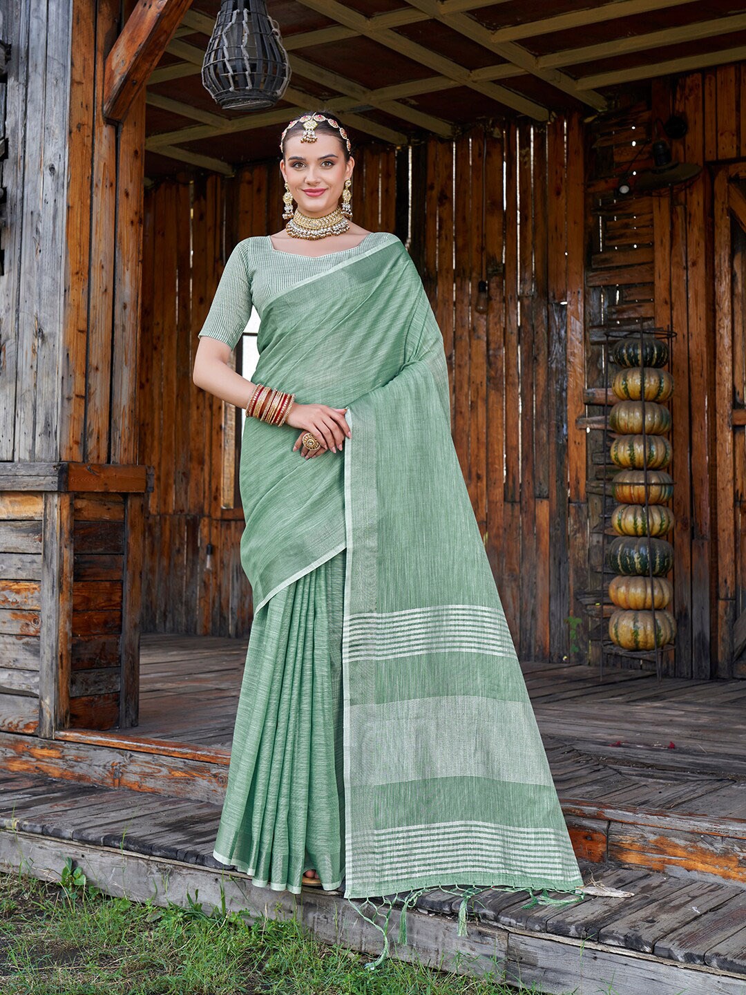 

Anouk Woven Design Zari Linen Blend Saree, Sea green