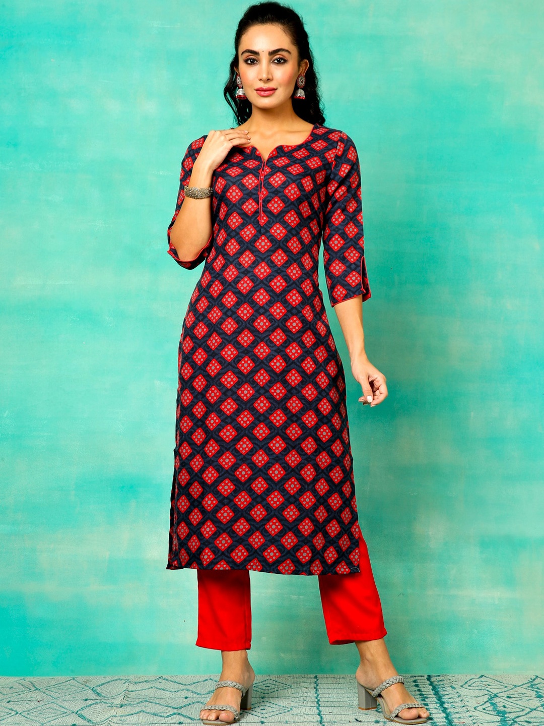 

Anouk Geometric Printed Straight Kurta With Trousers, Red