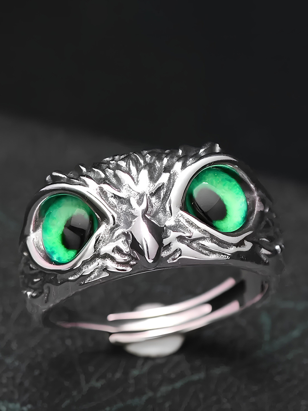 

KARISHMA KREATIONS Unisex Owl Eye Shaped Finger Ring, Green