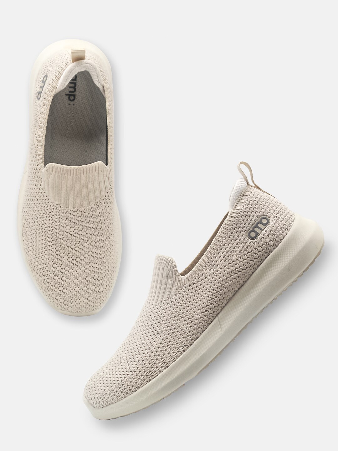 

AMP Women Textured Slip On Sneakers, Beige