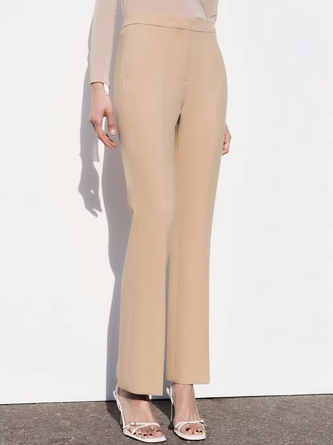 

LULU & SKY Women Mid-Rise Twill Parallel Trousers, Beige
