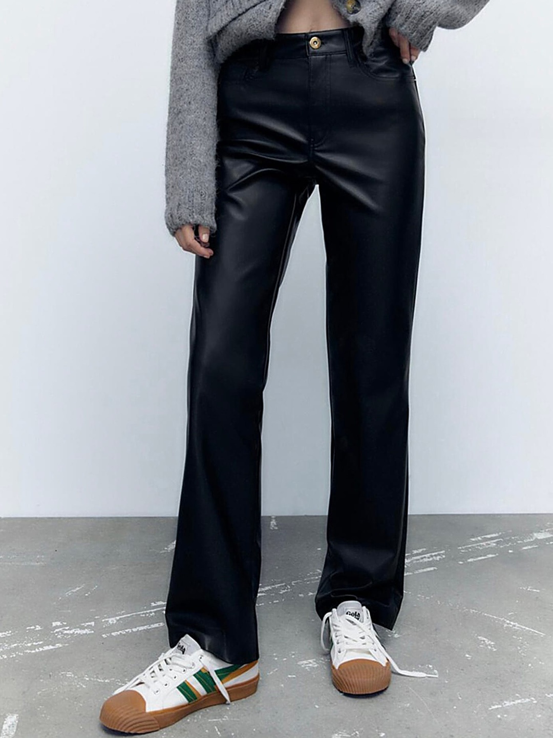 

LULU & SKY Women Straight Fit Mid-Rise Plain Regular Trousers, Black