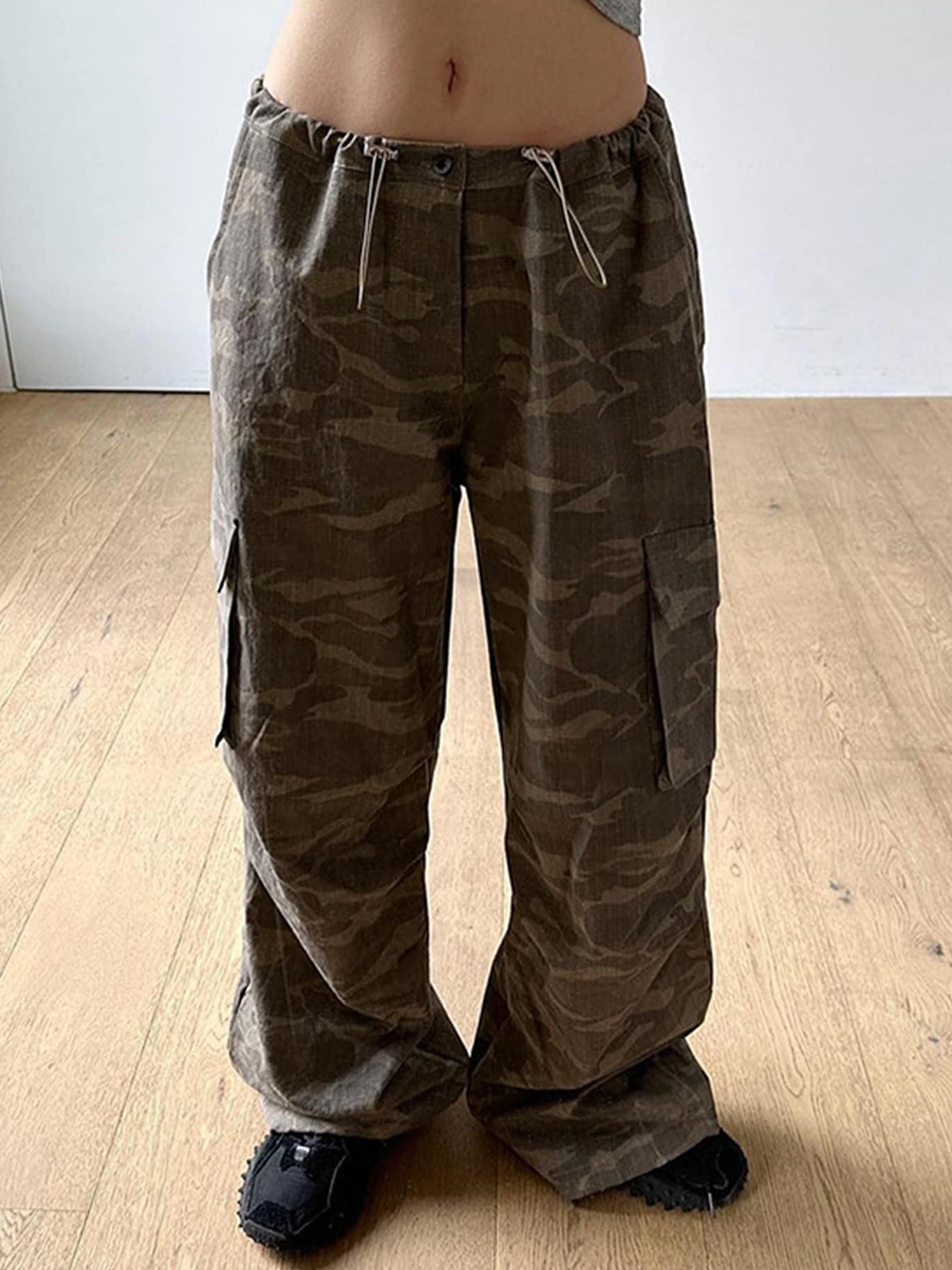 

LULU & SKY Women Camouflage Printed Straight Fit Low-Rise Cargos, Brown