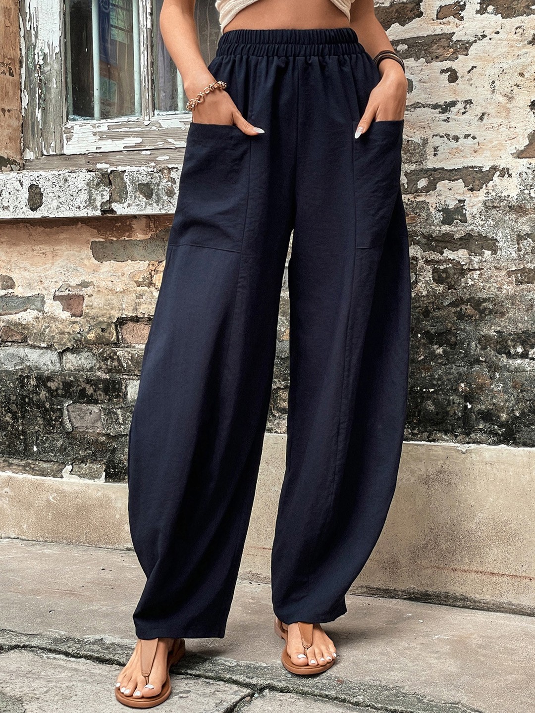 

LULU & SKY Women Pleated Loose Fit High-Rise Trousers, Navy blue