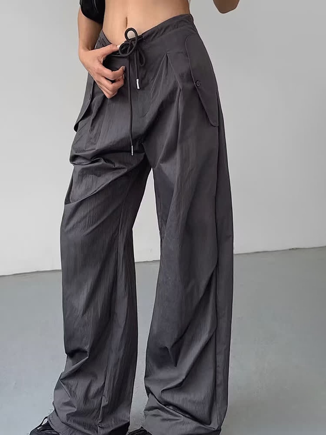 

LULU & SKY Women Straight Fit Low-Rise Parallel Trousers, Grey