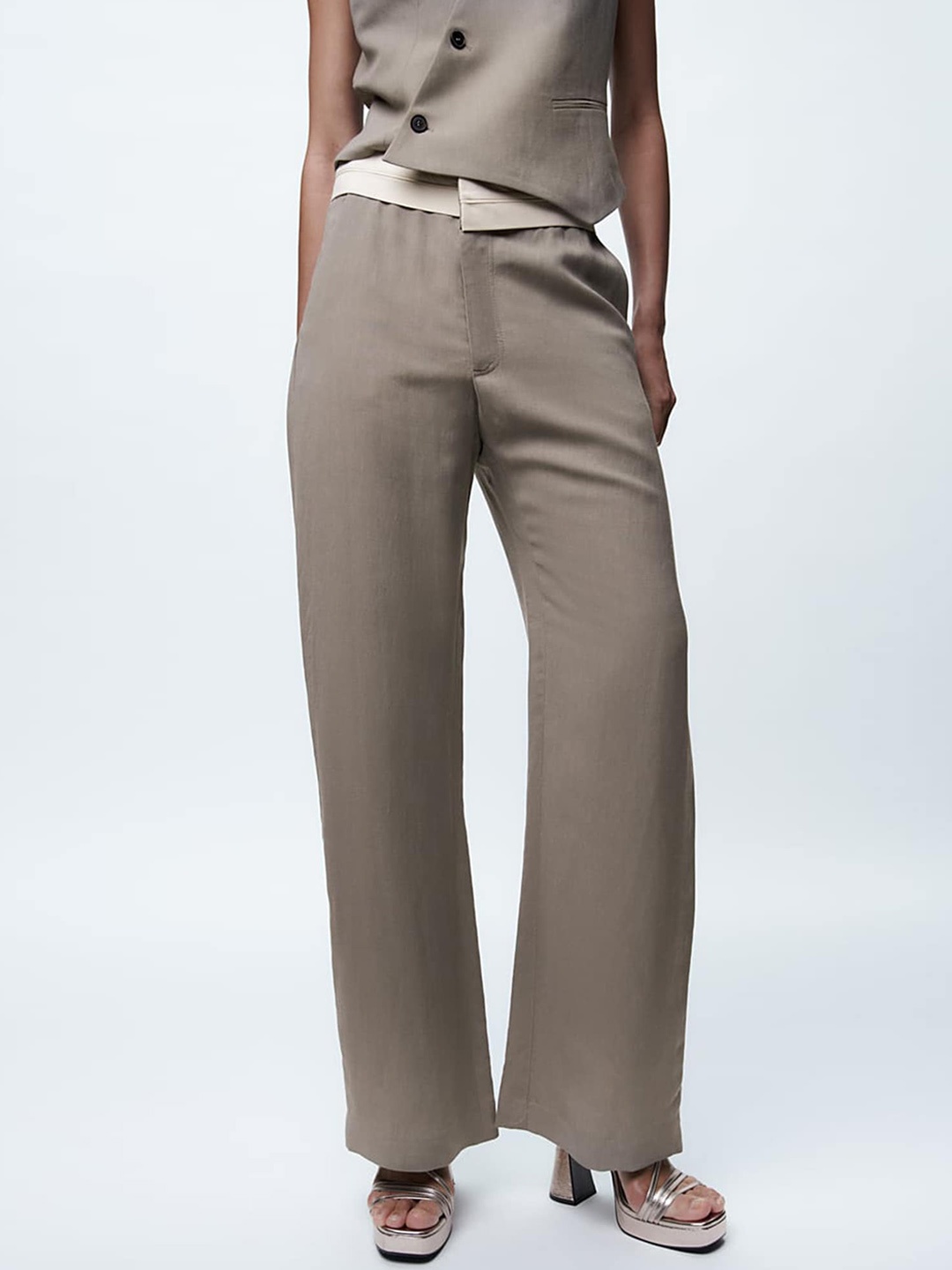 

LULU & SKY Women Twill Contrast Straight Fit Low-Rise Formal Trousers, Grey