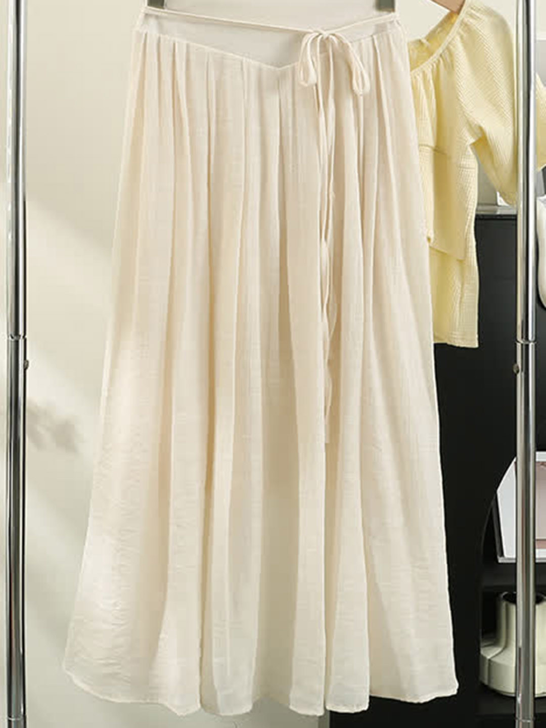 

LULU & SKY Women Loose Fit High-Rise Plain Cotton Pleated Culottes Trousers, Cream