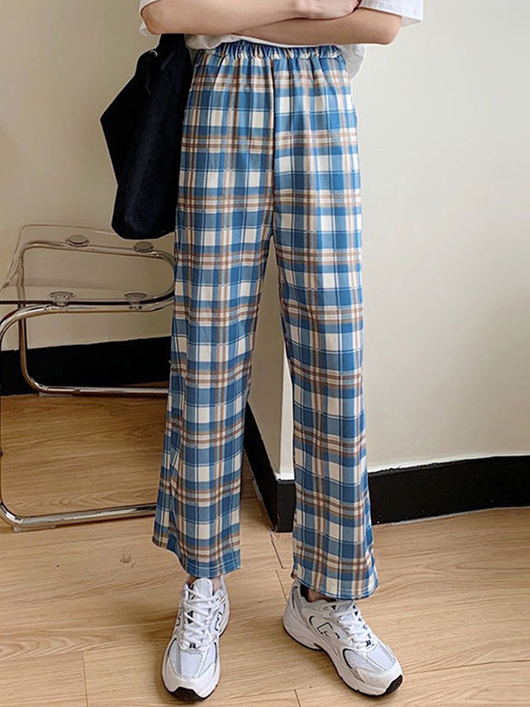 

LULU & SKY Women Checked Straight Fit High-Rise Trousers, White