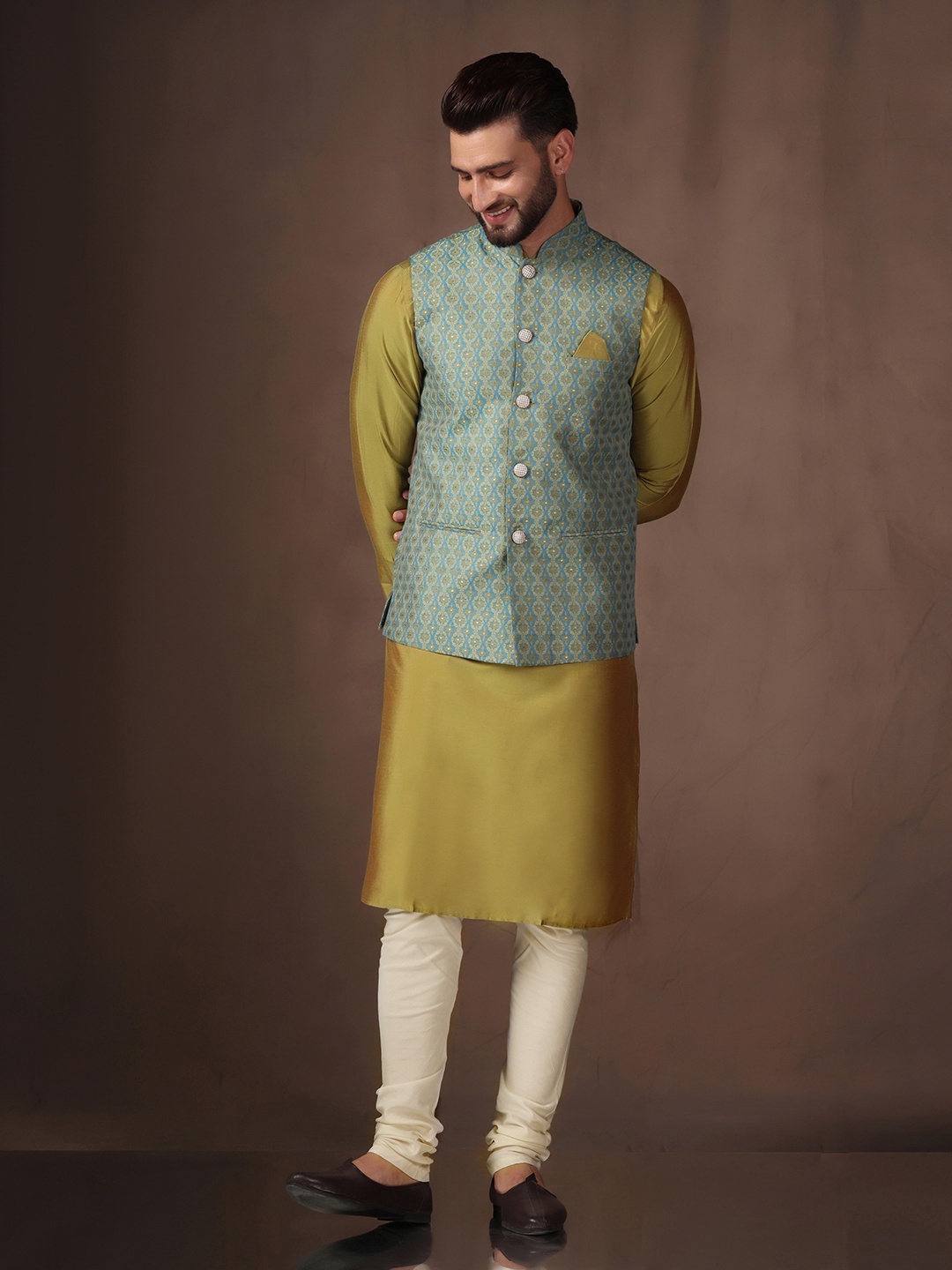 

KISAH Mandarin Collar Kurta And Churidar With Nehru jacket, Blue