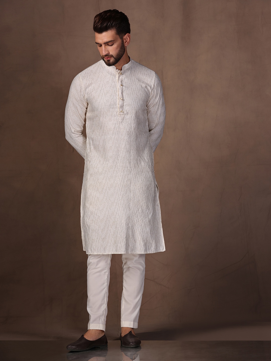 

KISAH Printed Regular Kurta with Trousers, Off white