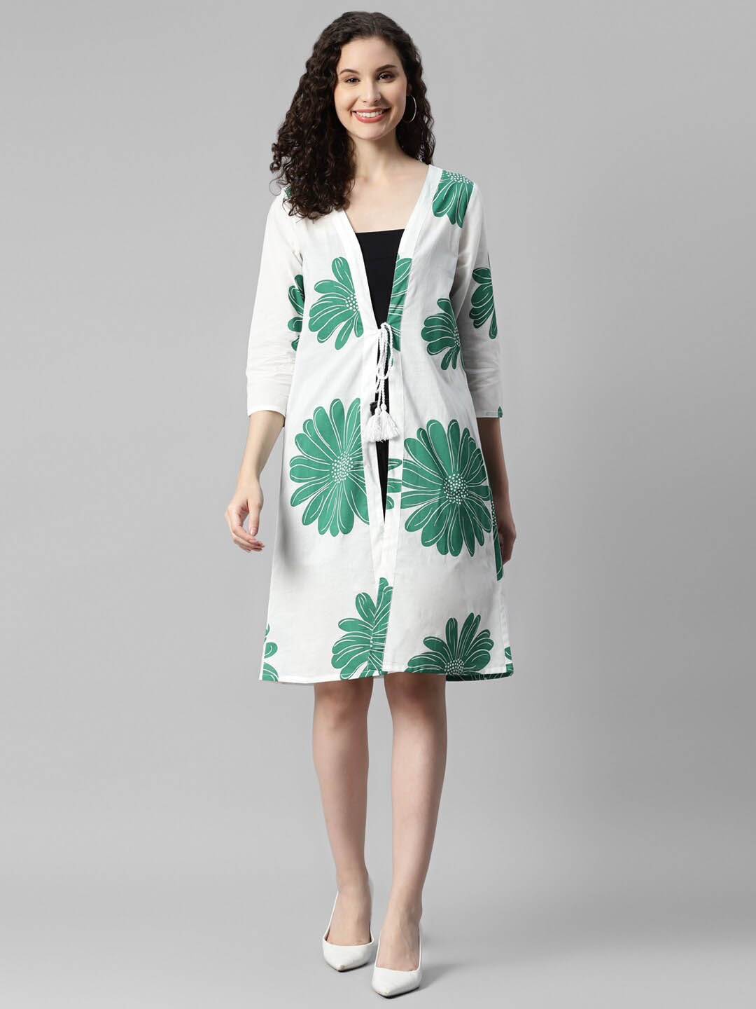 

DEEBACO Women White & Green Printed Longline Tie-Up Shrug