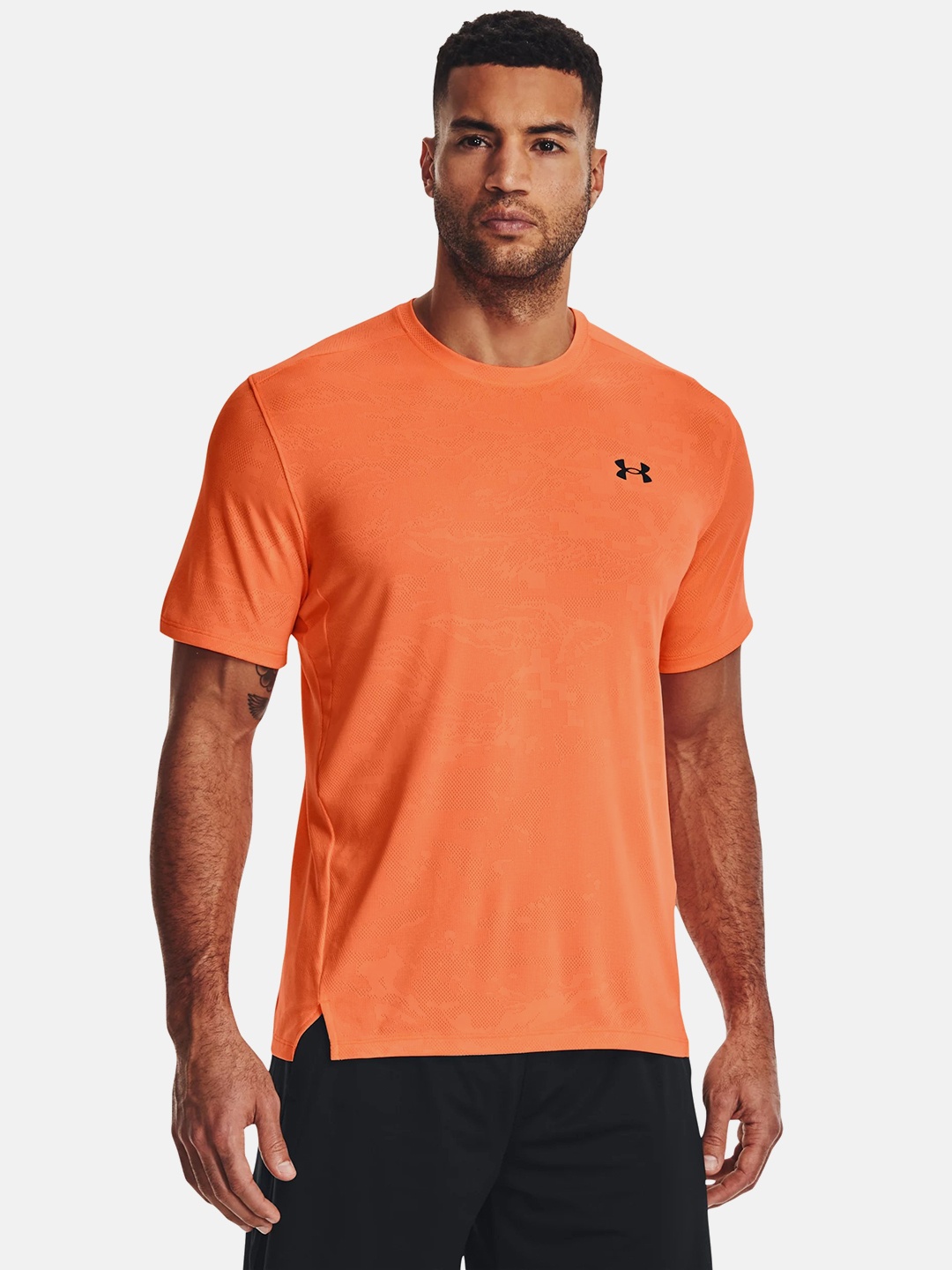 

UNDER ARMOUR Round Neck Self Design Training T-shirt, Orange