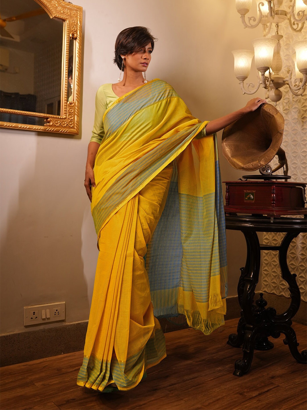 

Unnati Silks Striped Zari Pure Cotton Mangalagiri Saree, Yellow