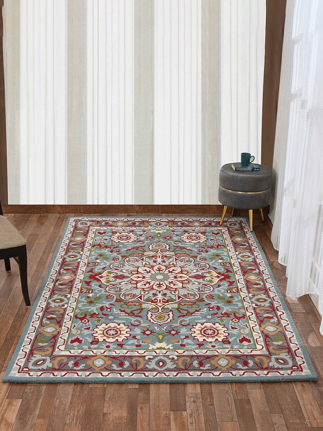 

PRESTO Blue & Red Traditional Woolen Carpet