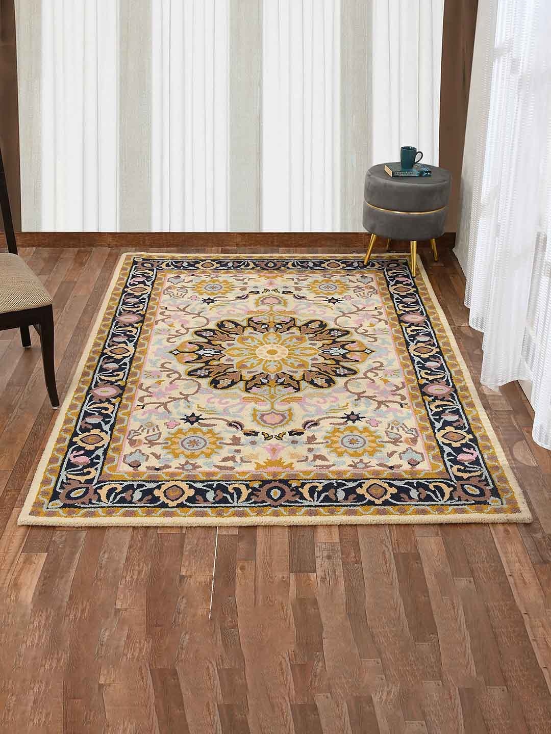 

PRESTO Cream Traditional Woolen Carpet