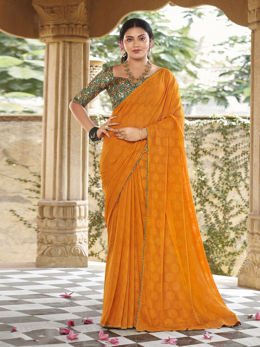 

Satrani Yellow & Green Ethnic Motifs Beads and Stones Poly Georgette Saree