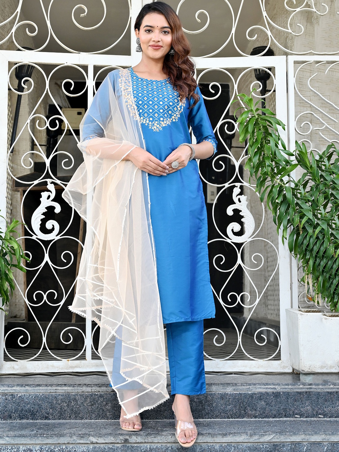 

V TRADITION Floral Yoke Design Mirror Work Kurta With Trousers & Dupatta, Blue