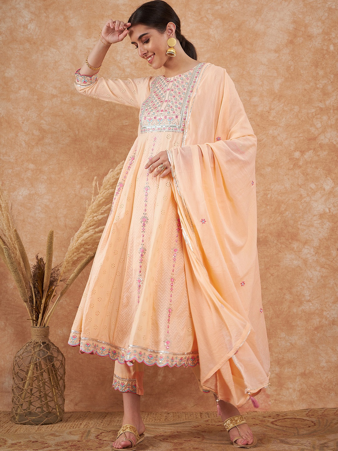 

Sangria Embroidered Pure Cotton Kurta Set, Orange