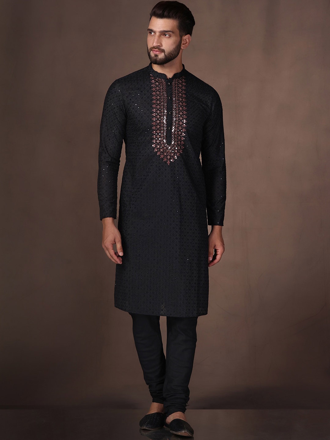 

KISAH Men Ethnic Motifs Yoke Design Sequinned Kurta with Churidar Set, Black