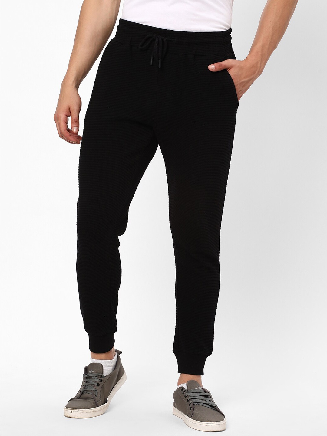 

R&B Men Mid-Rise Cotton Joggers, Black