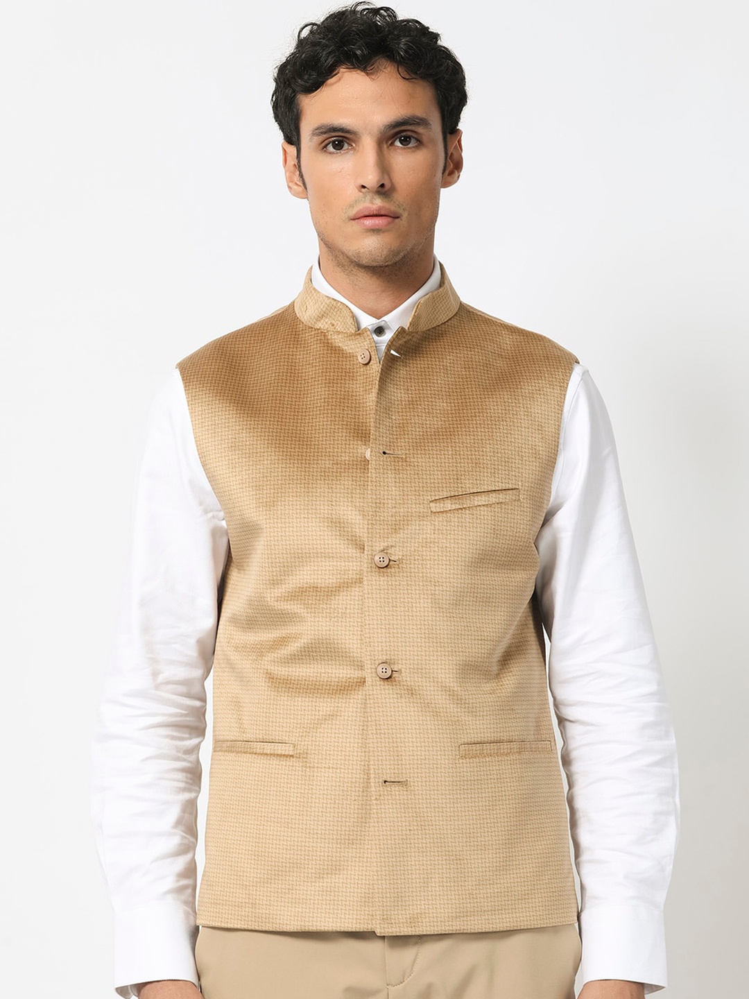 

RARE RABBIT Men Emerald Slim Fit Woven Emerald Nehru Jacket, Beige