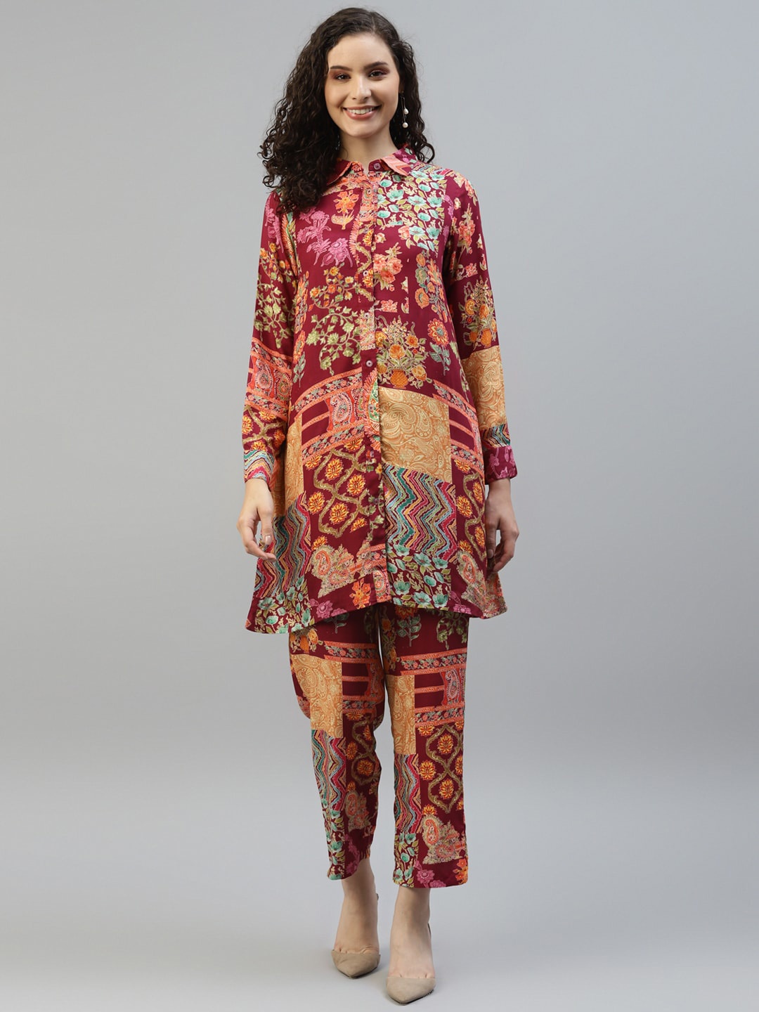 

DEEBACO Floral Printed Shirt Collar Kurta With Trousers Set, Maroon