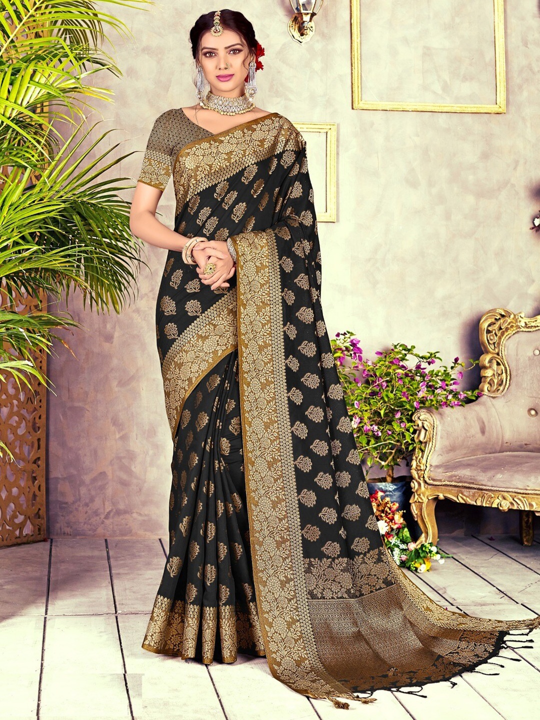 

GAJARAI Black & Brown Ethnic Motifs Zari Banarasi Saree