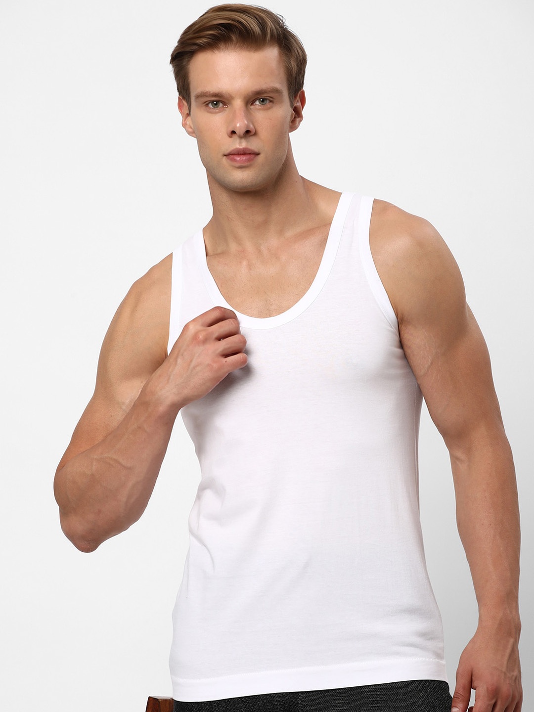 

R&B Sleeveless Cotton Innerwear Vests 8909006008633, White