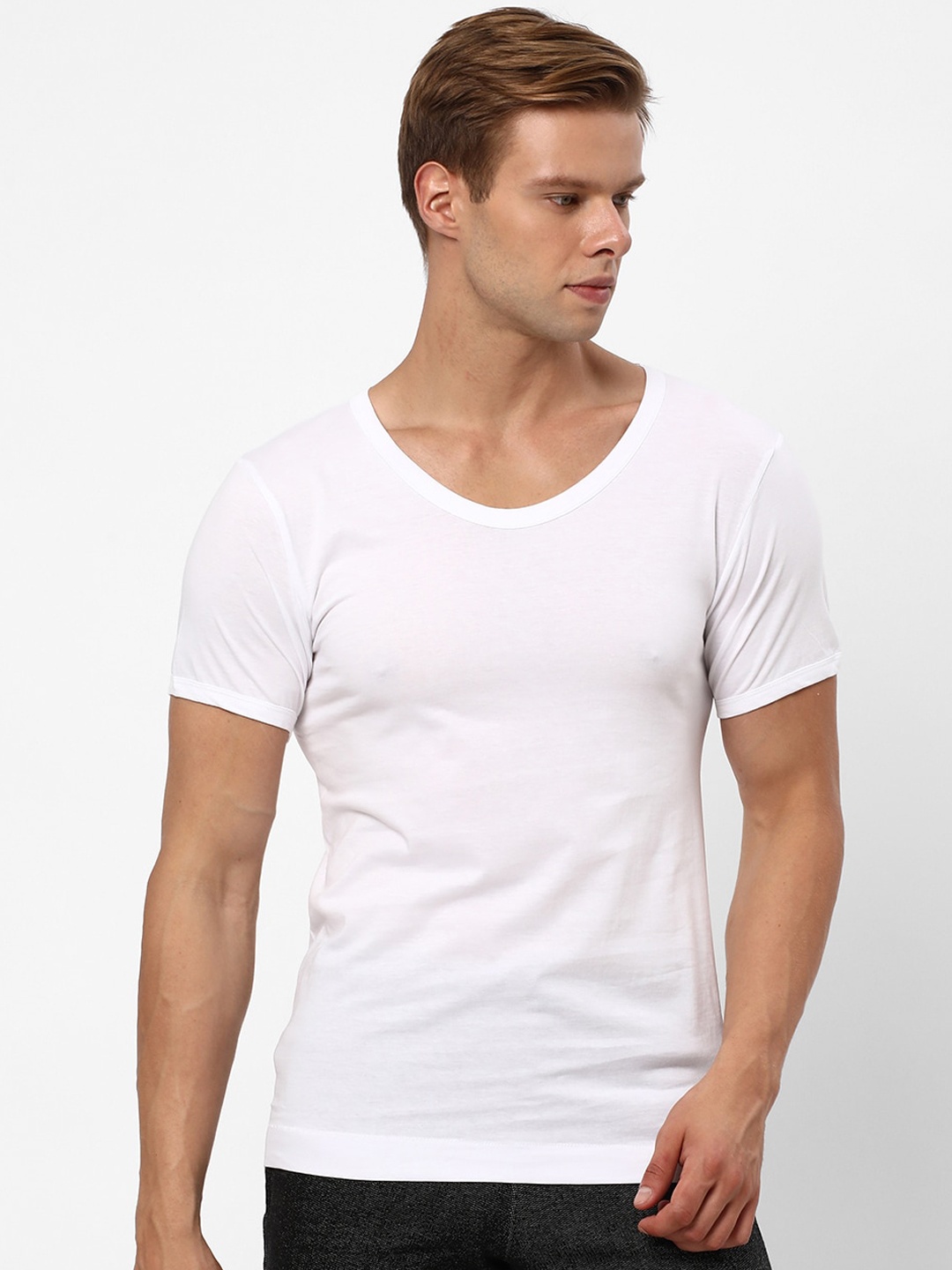 

R&B V-Neck Cotton Innerwear Vests 8909006008589, White