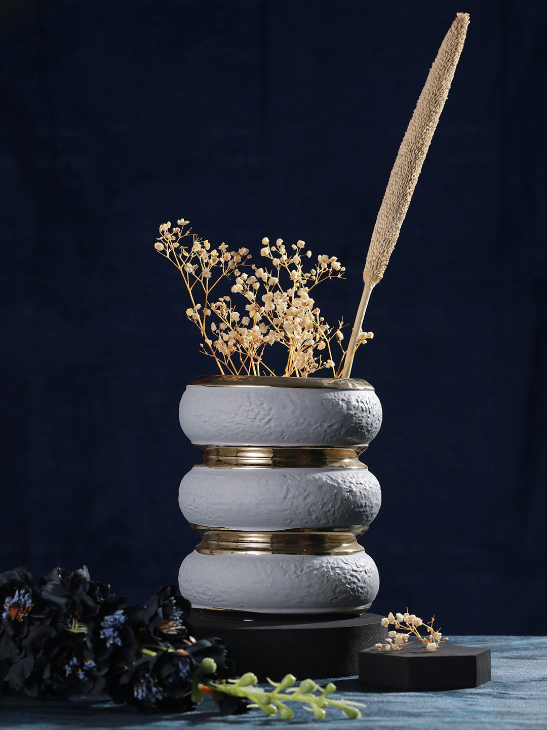 

TIED RIBBONS Grey Decorative Ceramic Flower Vase