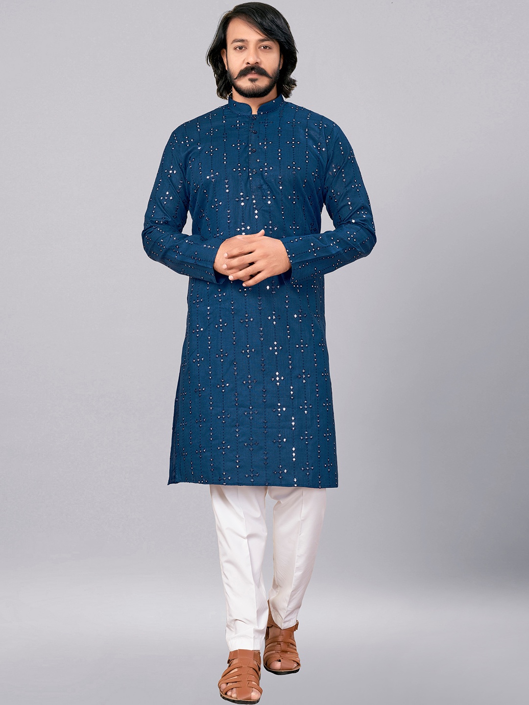 

ZARIMO Embellished Mandarin Collar Jacquard Kurta, Blue