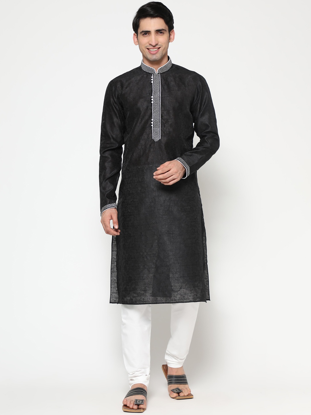 

ZARIMO Floral Woven Design Mandarin Collar Jacquard Kurta, Black
