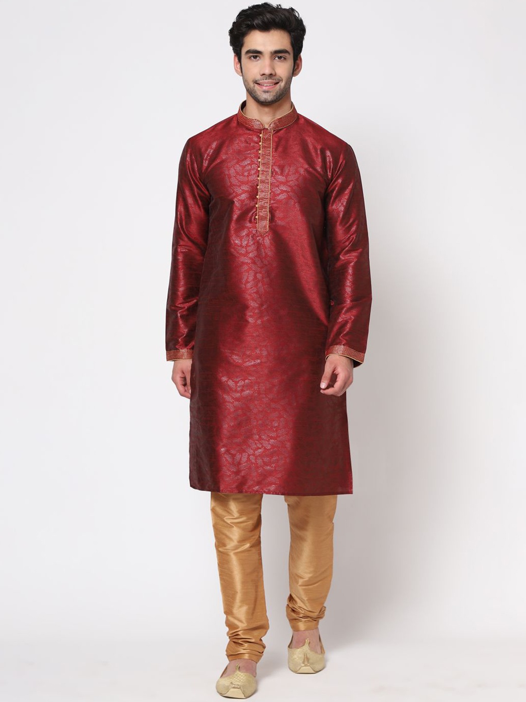 

ZARIMO Floral Woven Design Mandarin Collar Jacquard Cotton Silk Kurta, Maroon