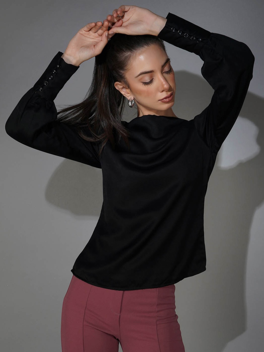 

DELAN Black Cowl Neck Top