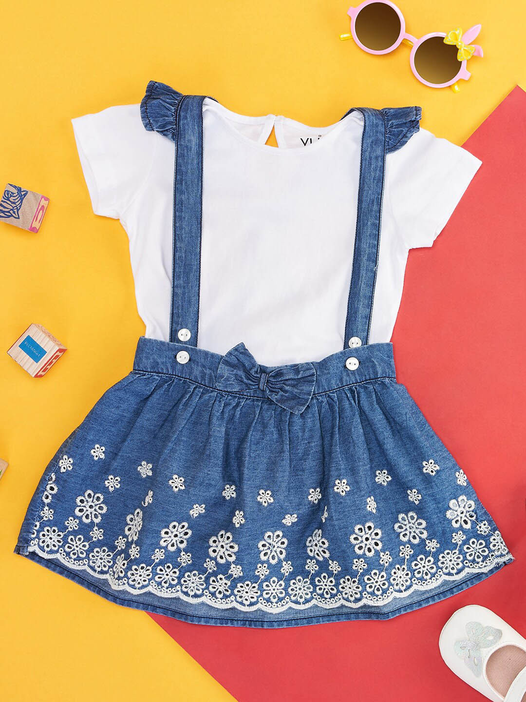 

YU by Pantaloons Girls Blue & White T-shirt with Skirt